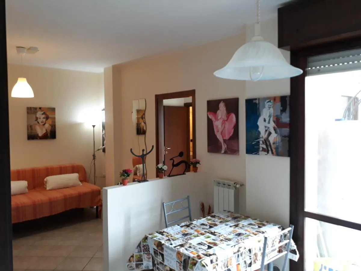 Bed & Breakfast Appartamenti Bezar-One Victory Grandate Italy