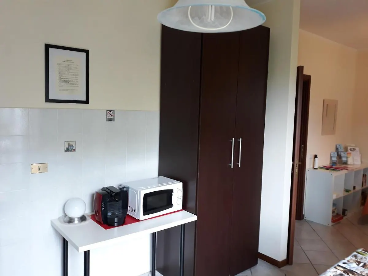 Bed & Breakfast Appartamenti Bezar-One Victory Grandate Italy
